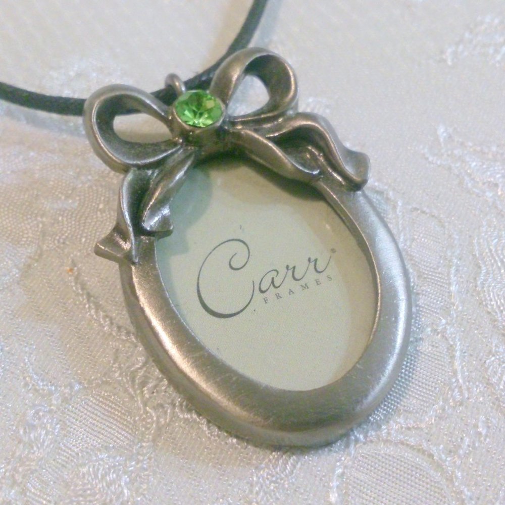 Signed Carr Pewter Photo Picture Frame Necklace *